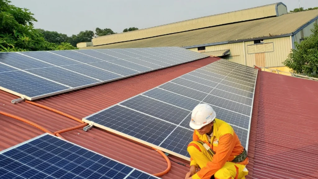how do solar panels work