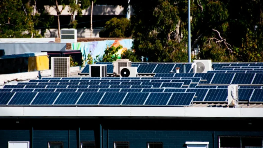 Solar inverter and charge controller