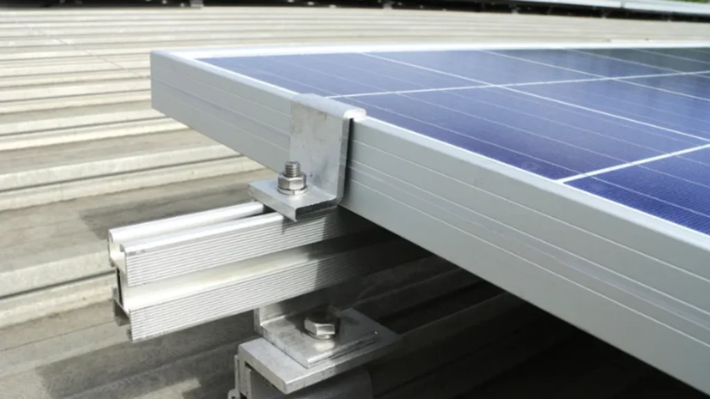 Solar panel mounting brackets